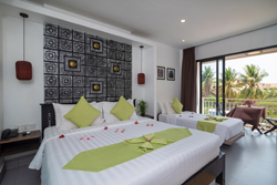 Deluxe Family Room With Balcony