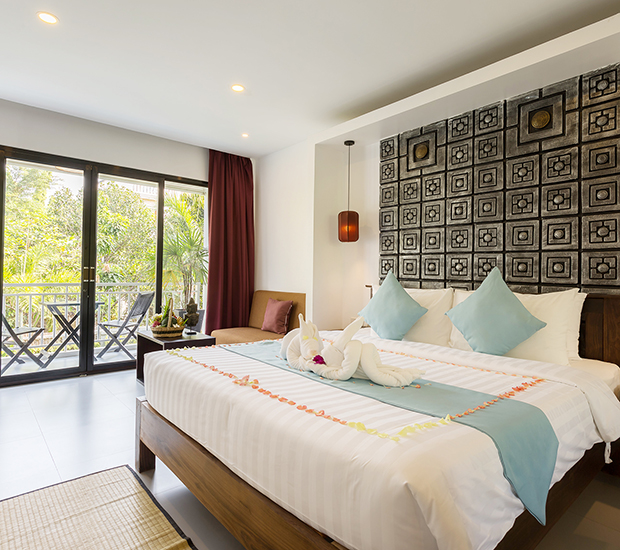 Deluxe King Room with Balcony